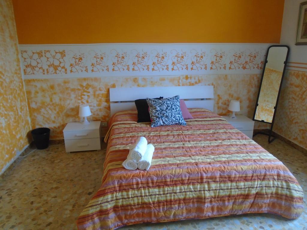 Tropical Bed&Breakfast Lucca Room photo