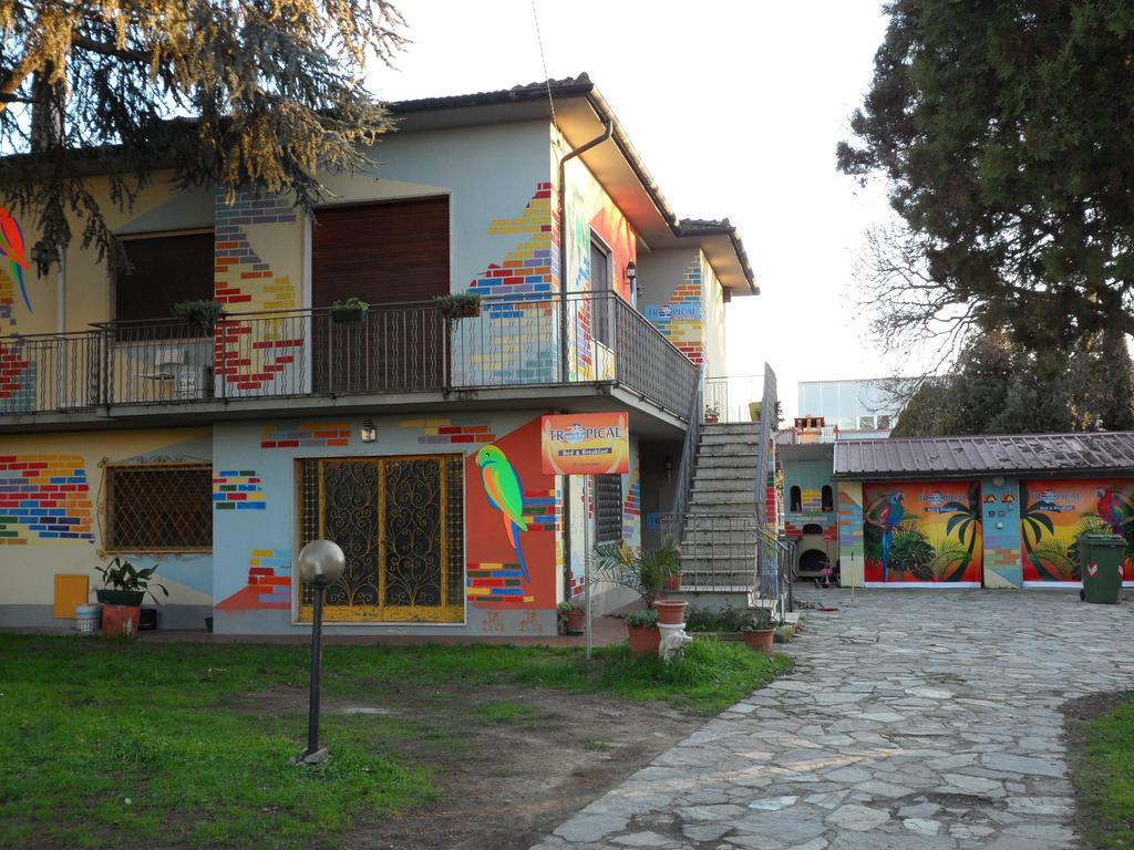 Tropical Bed&Breakfast Lucca Exterior photo